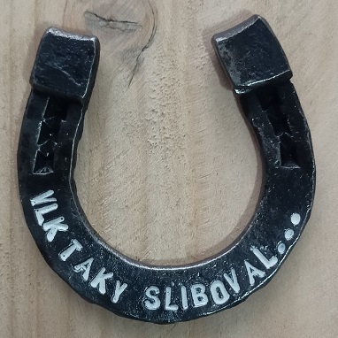 Vlk taky sliboval ...