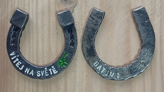 Vítej na světě / Datum